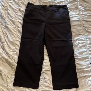 George Size M (8/10) Ankle Pants in Black